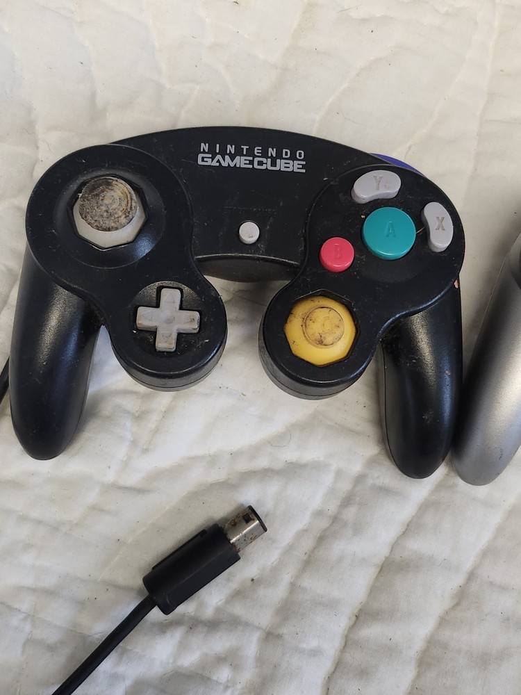 Tested! Lot 2 Authentic Gamecube Brand Wired Controllers Platinum & Black Works!