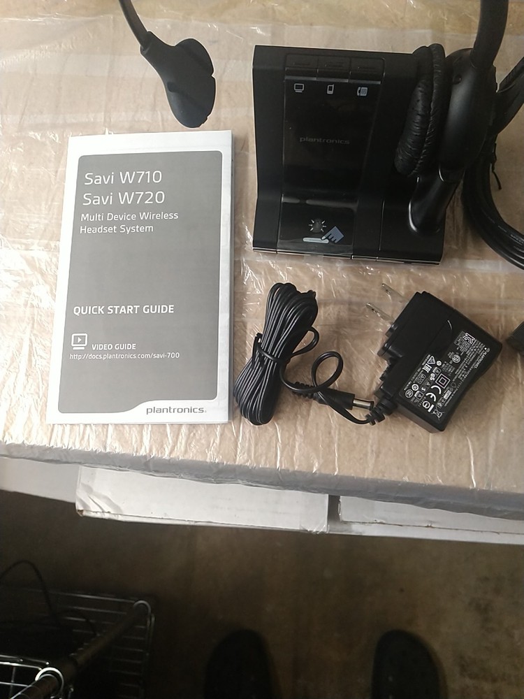 Plantronics Savi W710 Multi-device Noise-Cancel Wireless Headset System. *Great*