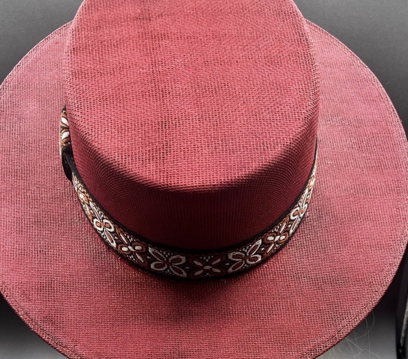 Cordovez Burgundy with Red -brown headband NWOT(H07)