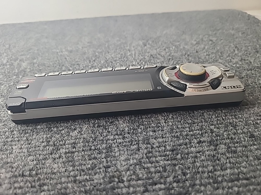 sony CDX-F5700 faceplate