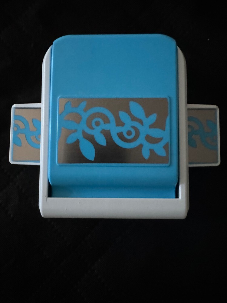 Creative Memories ON THE VINE Decorative Border Punch - 2018