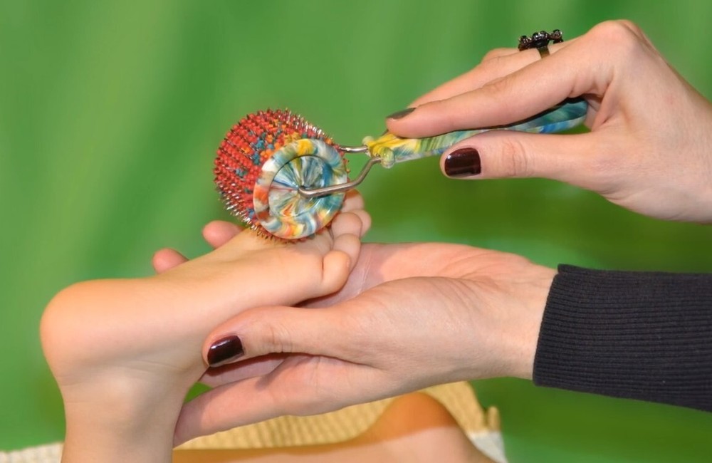 LYAPKO Acupuncture Face Roller Massager Needle Derma Roller Валик Ляпко