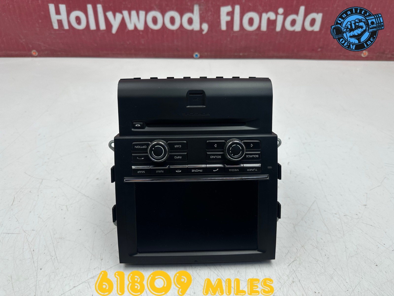 2015-2016 PORSCHE MACAN CD RADIO RECEIVER NAVI DISPLAY SCREEN MONITOR OEM 61 kmi