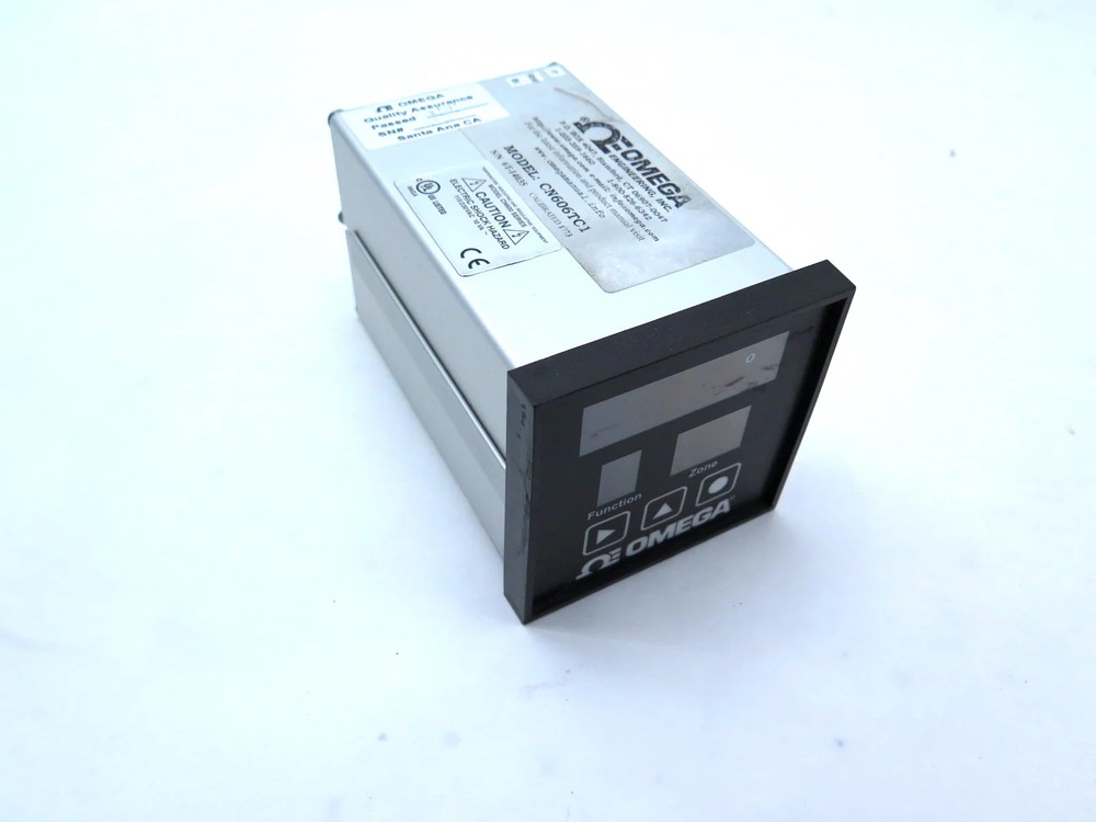 Omega Engineering Inc. CN606TC1 Themocouple Input Scanner