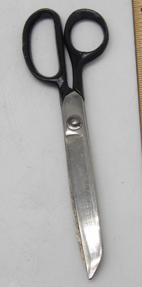 Vintage Shears Scissors Crafts Sewing 7"