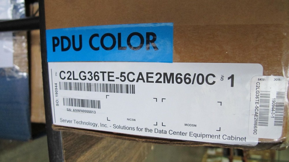 Servertech Smart POPS Expansion PRO2 PDU C2LG36TE-5CAE2M66/0C Blue