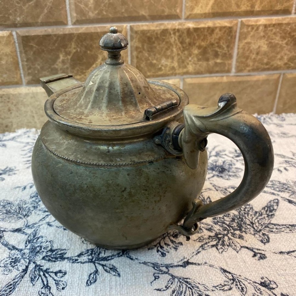 ANTIQUE MANNING BOWMAN & CO. #3 COFFEE/TEA POT ?PEWTER?