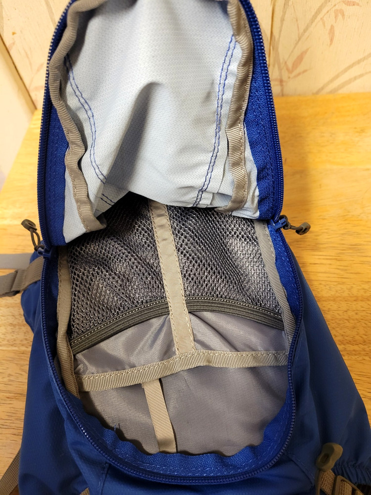 CamelBak Lobo 6L Hydration Pack Backpack Hiking Running Blue Gray w/Bladder