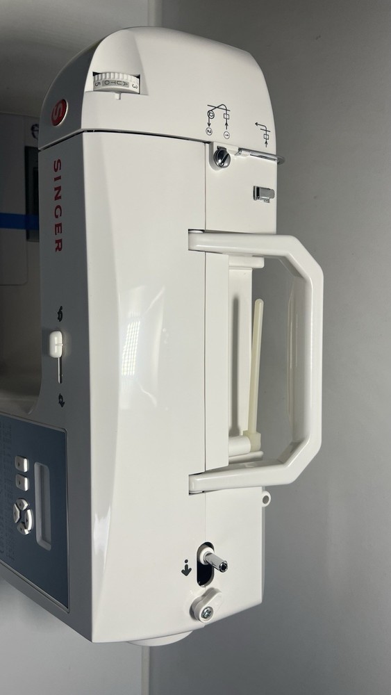 🧵 SINGER S900 Computerized Sewing Machine (Open Box)