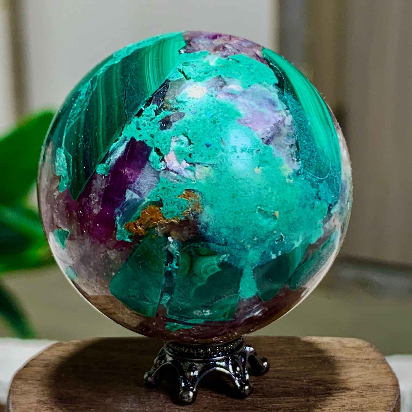 110G Newly discovered rare malachite purple mica symbiotic sphere restoration