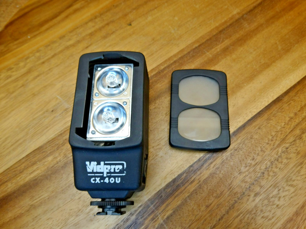 Vintage VidPro: CX-40U Camera Flash Speedlite
