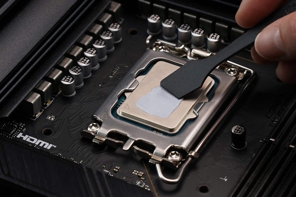 Thermal Grizzly Kryonaut theHigh Performance Thermal Paste Cooling All Processor