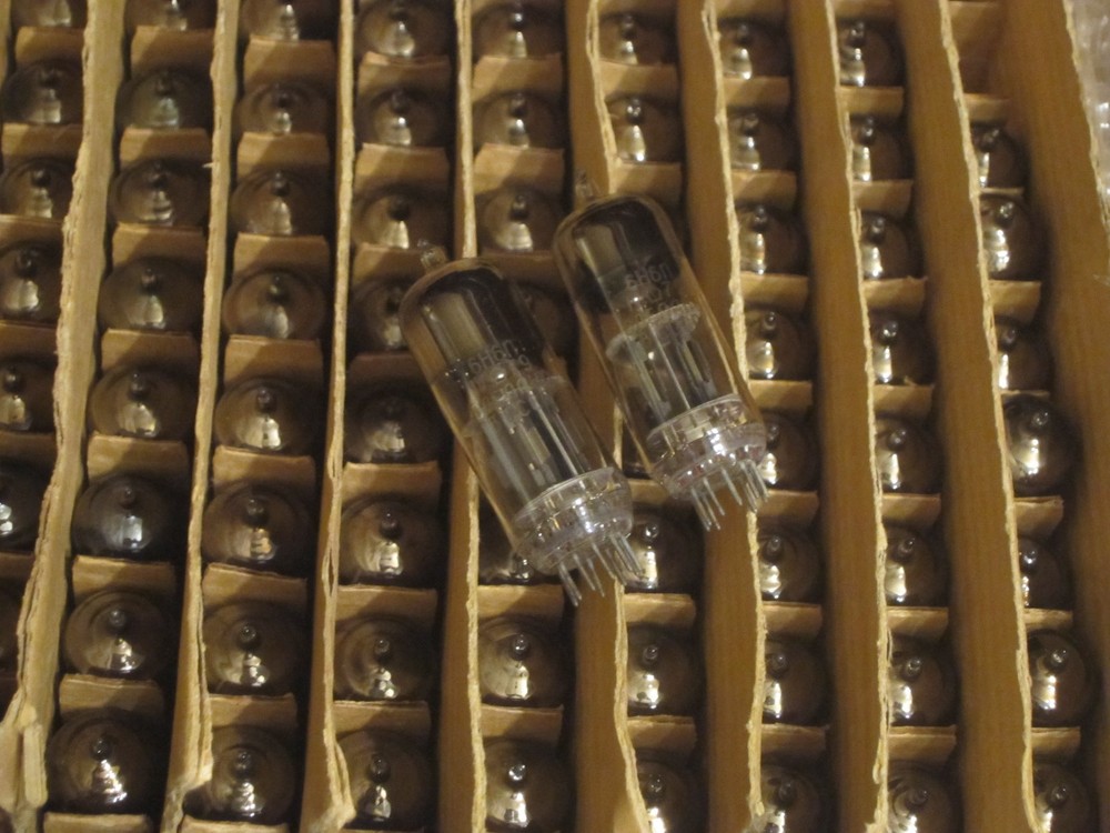 2x 6N6P (5687, ECC99, E182CC) USSR DOUBLE TRIODE (NEW NOS GOLD GRID)