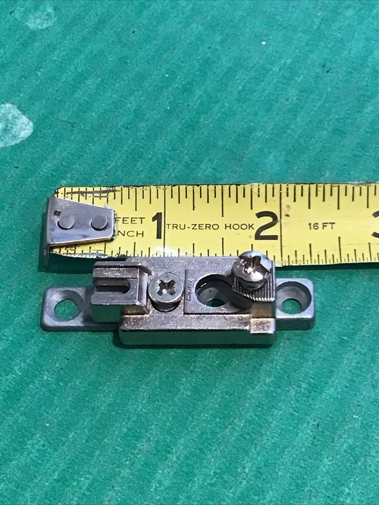 Single (1) Rare Blum 2-pc Hinge Mounting Plate 195H510-02 Hinge Part Replace