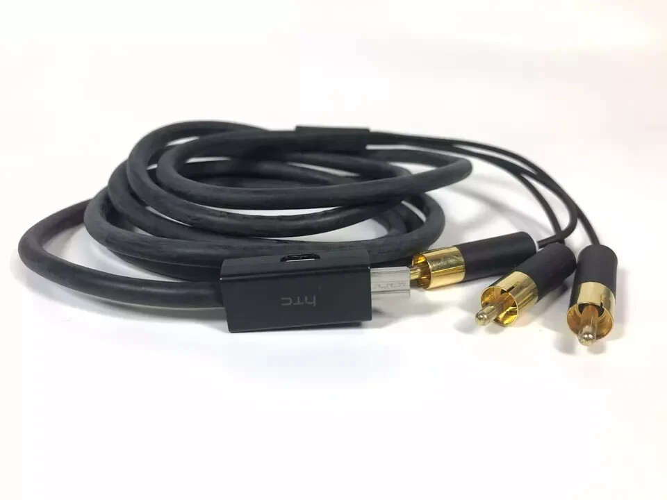 HTC 73H00274-02M Audio/Video Cable Adapter