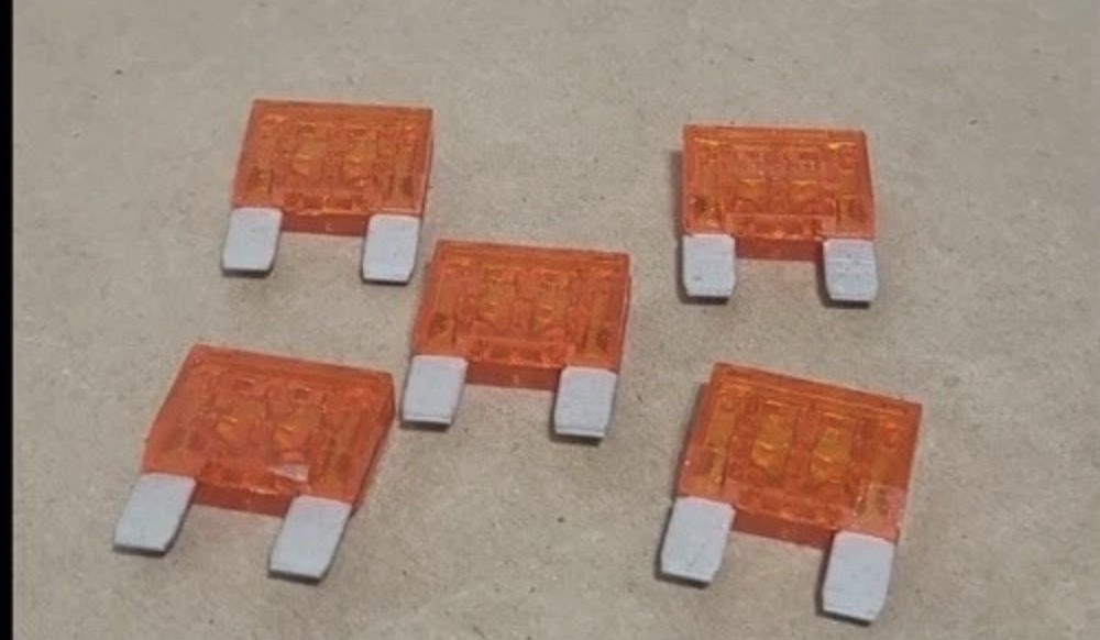 (5) Bussmann MAX-40 Maxi Blade Fuse