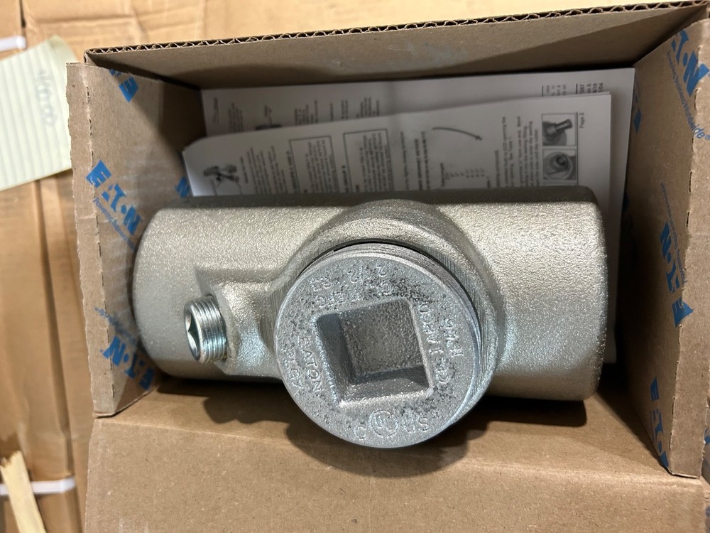 EATON EYS71 2 1/2" CONDUIT SEALING FITTING