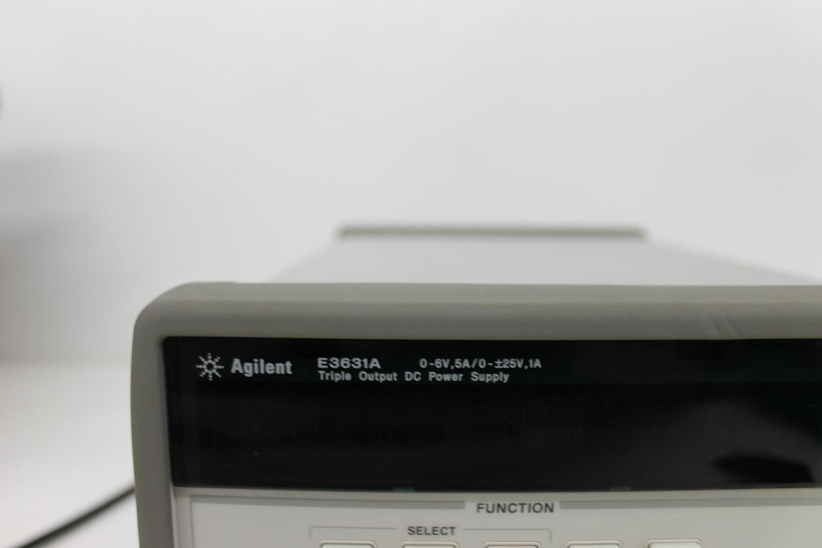 Agilent E3631A Triple Output Power Supply ±25V