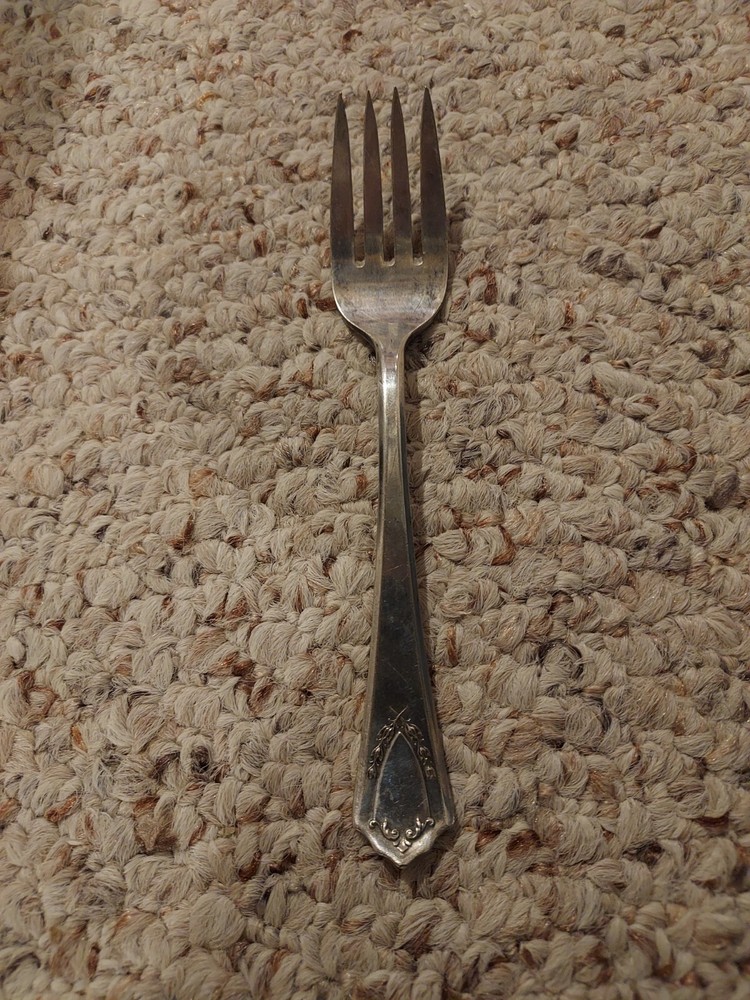 Pelham 1916 JEWELL Pattern Salad or Dessert Fork - Used