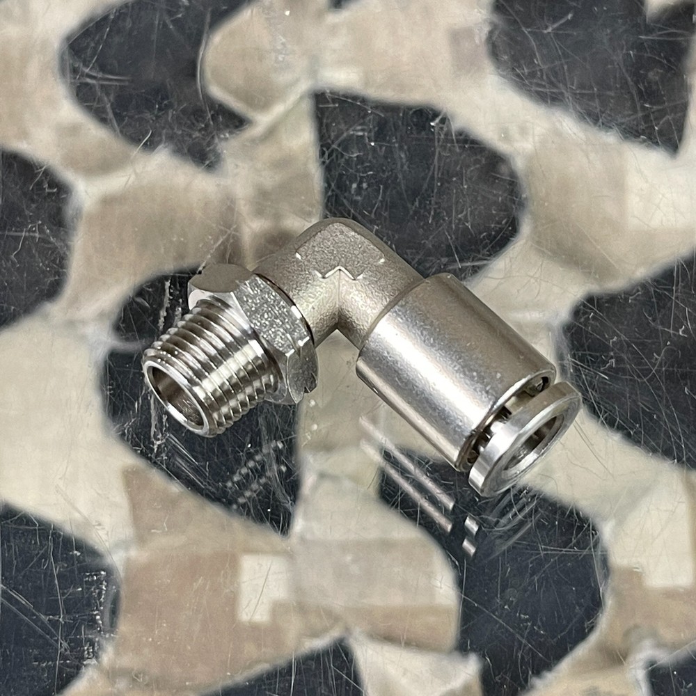 NEW 90 Degree Macroline Fitting Swivel