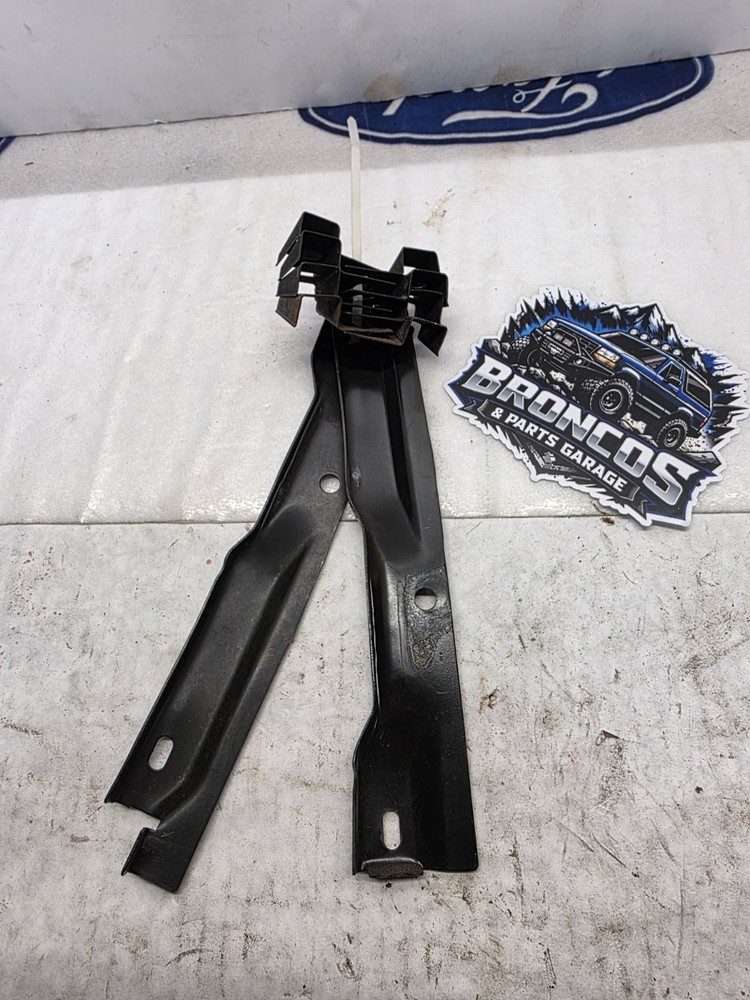 1992-1996 Ford Bronco Rear Topper Trim Clips Set Of 10 Oem Used Obs 92 93 94 95