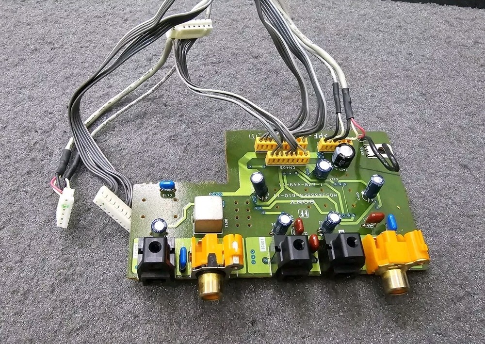 Sony MDS-JA333ES. Digital Input/Outputs