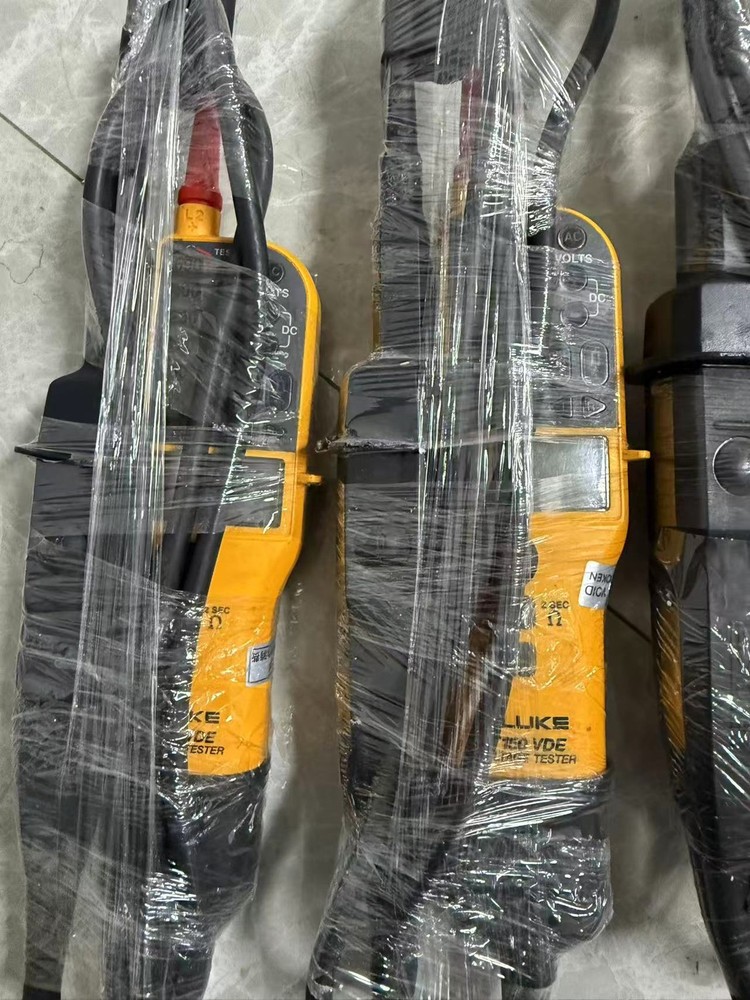 Fluke T150 Two-pole Voltage & Continuity Electrical Tester | FLUKE T150VDE-