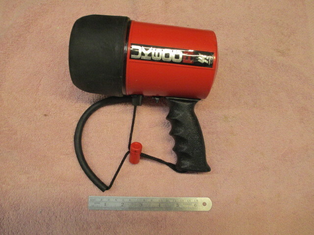 UNDERWATER KINETICS UK600R DIVE LIGHT