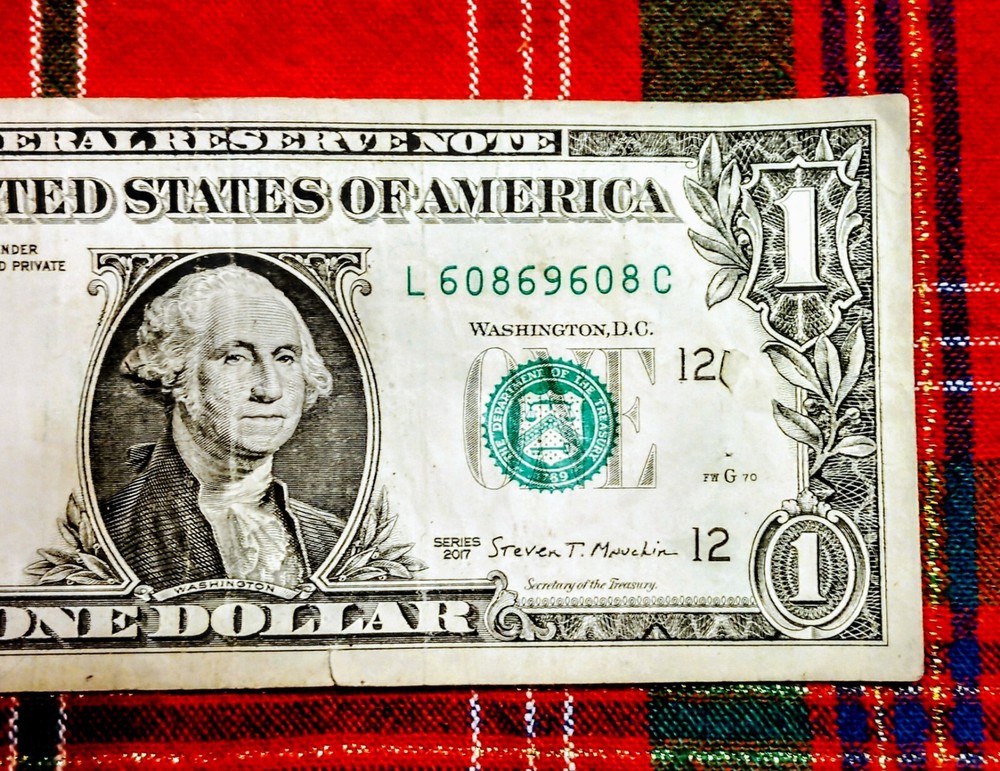 (3) FLIPPER FANCY SERIAL NUMBER $1 NOTES!!! 2 BOOKEND AND REPEATING!!! Error!