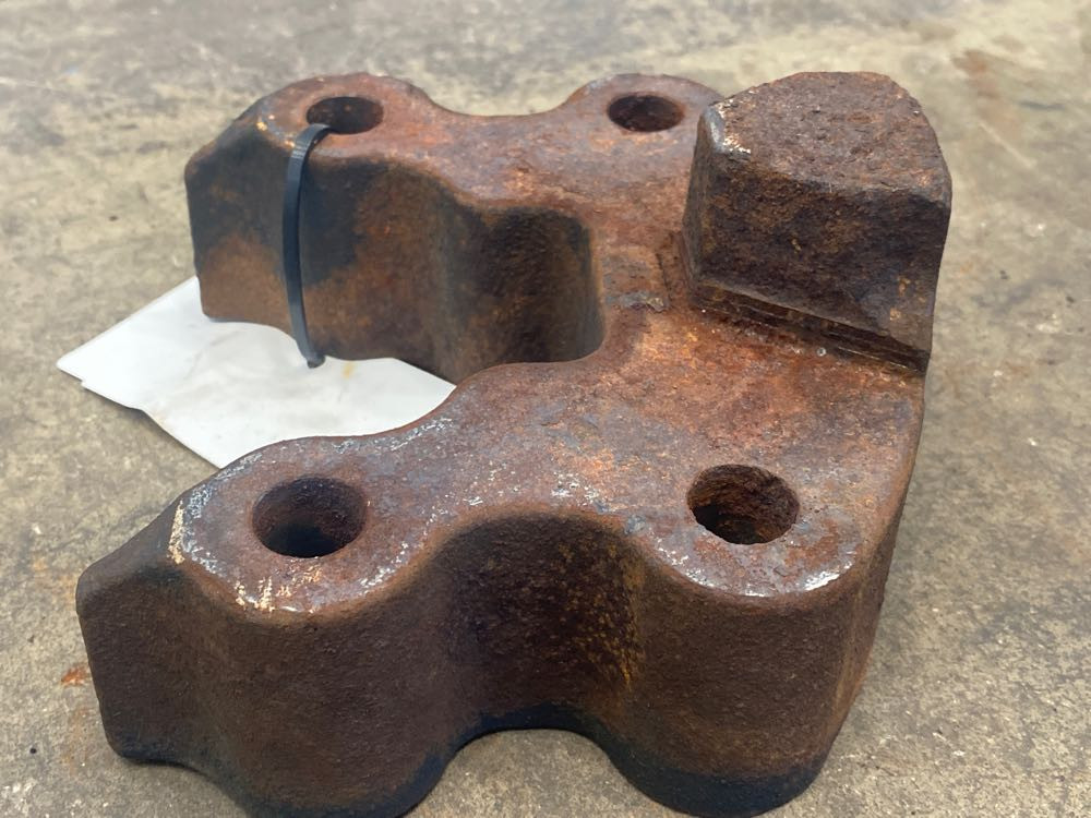 Suspension Bracket (641-12506)