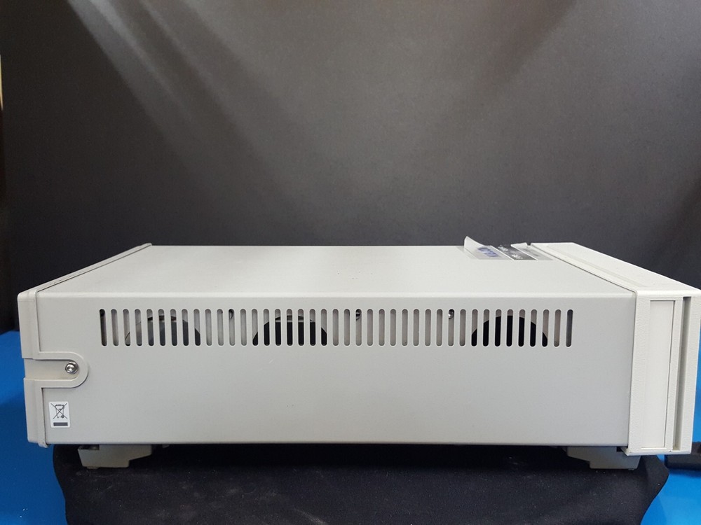 Agilent 3499B: Switch / Control System Main Frame (1396)