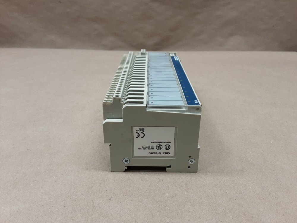 Telemecanique ABE7S16S2B0 Interface Module Connection Solid State #1081B19PR3*KR