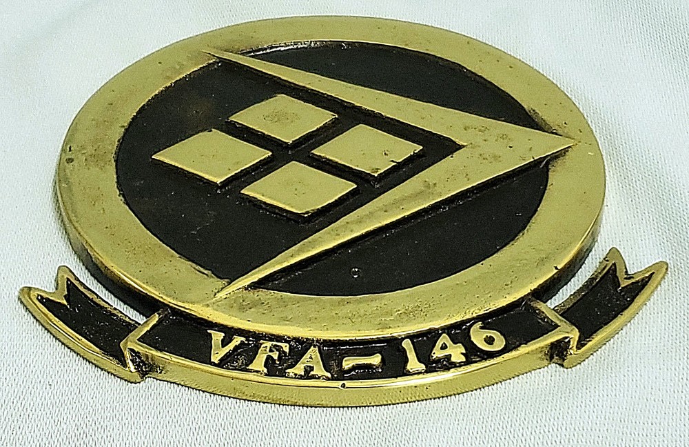 SOLID BRASS US NAVY BLUE DIAMONDS VFA-146 SQUADRON CREST INSIGNIA PLAQUE