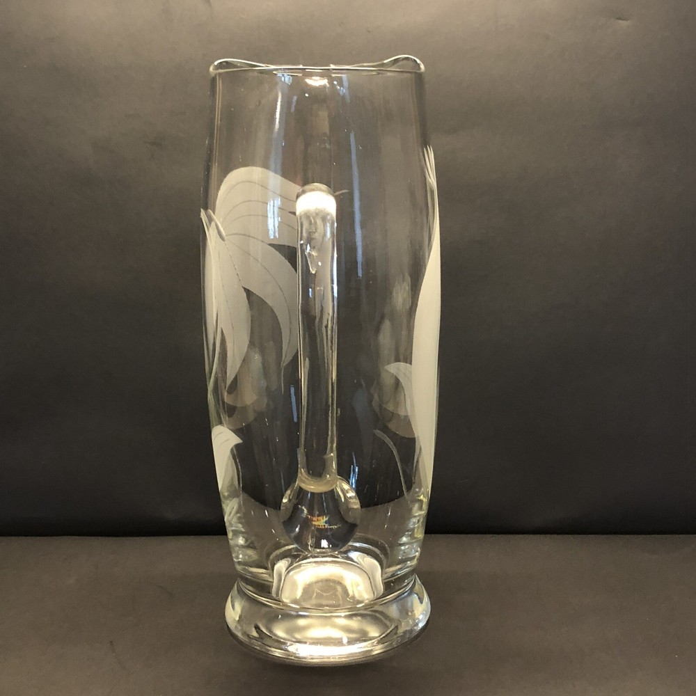 McBride CAMEO 32 Ounce Pitcher GREAT CONDITION