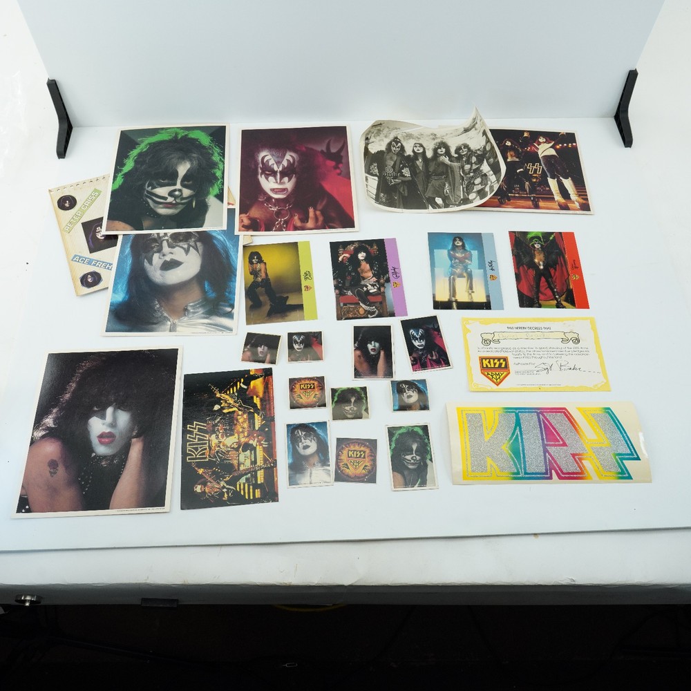 24 pieces Vintage Original 1970s KISS Army Membership Kit Photos Decal sticker