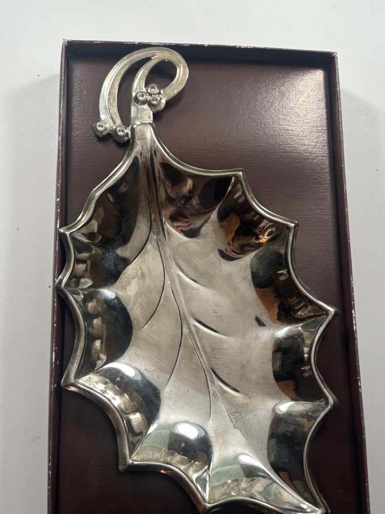 Vintage Hugo Silver Plated Leaf Dish w/ Box – Made in Hong Kong
