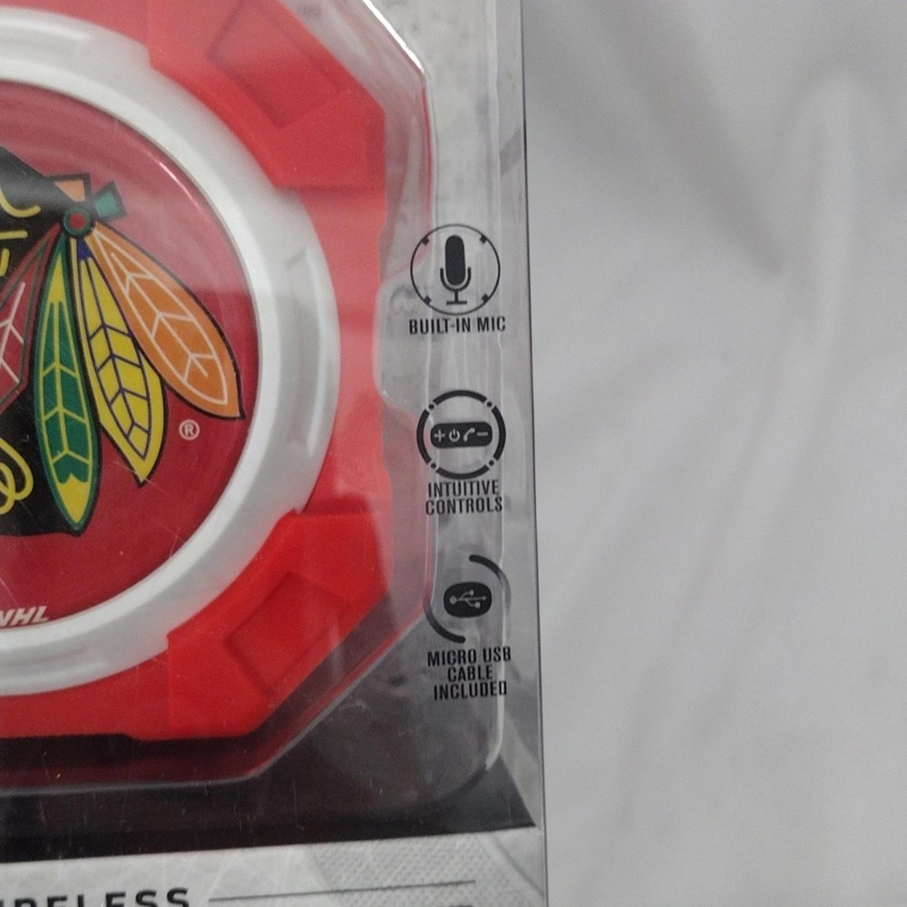 NIB Shockbox Chicago Blackhawks Wireless Bluetooth Speaker