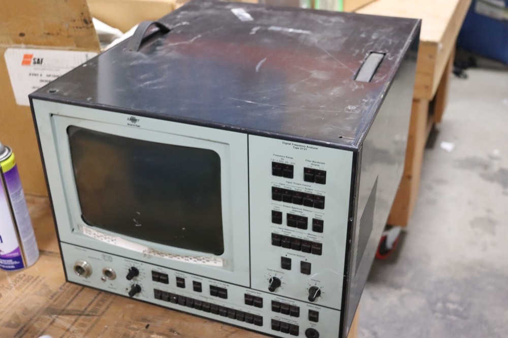 Bruel & Kjaer Digital Frequency Analyzer  2131