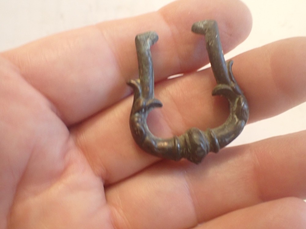 MANTEL CLOCK SIDE DECORATION PART