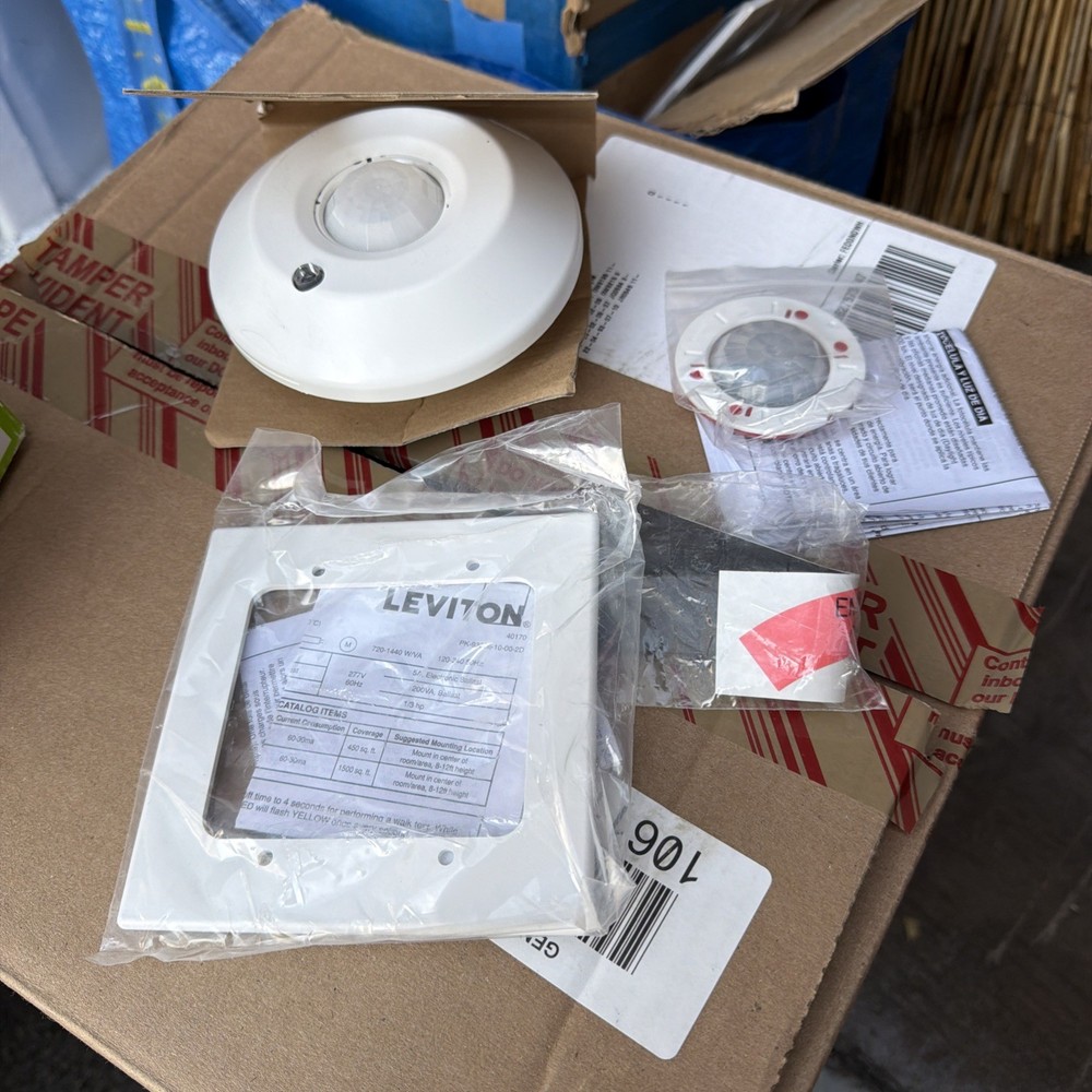 NEW LEVITON ODC15-IDW WHITE CEILING SENSOR FIRE ALARM