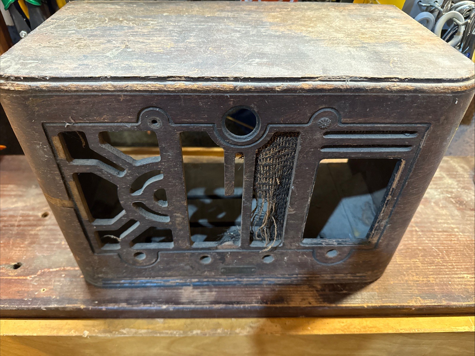 Viking Radio Enclosure - 30s Or 40s Era?