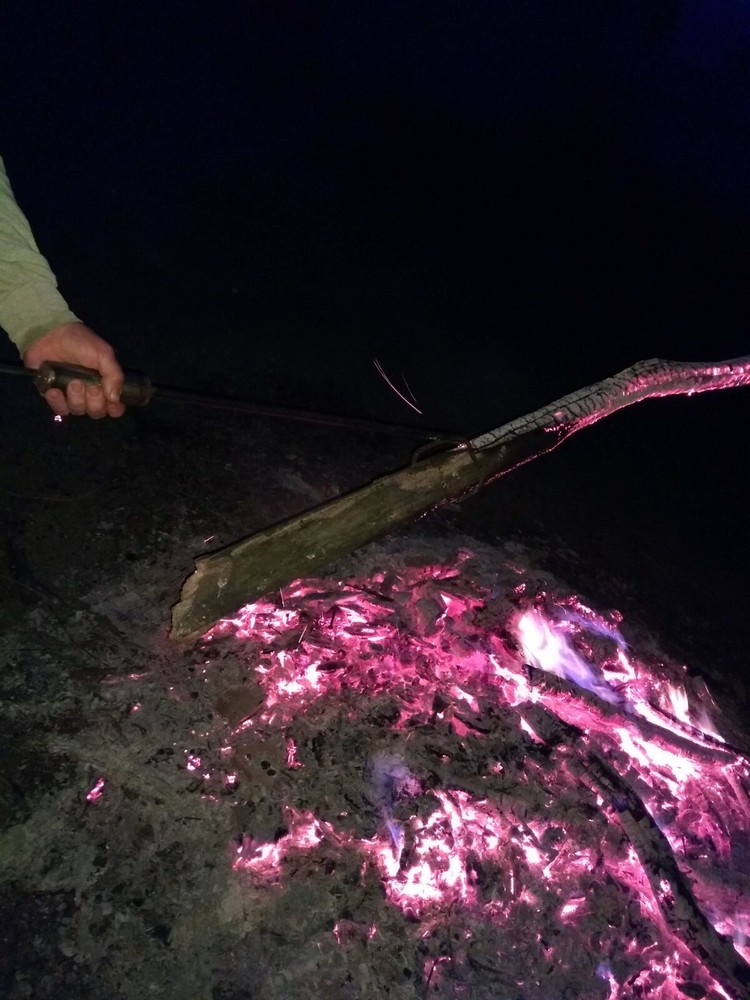 CLINKER GRABBER FIRE TOOL Log Mover Turner Fire Pit Campfire Fireplace Camping