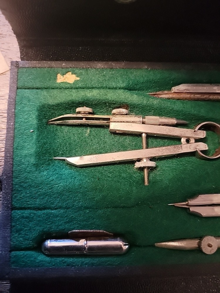 Vintage SUPREME Precision Drafting Drawing Tools Instrument set D69