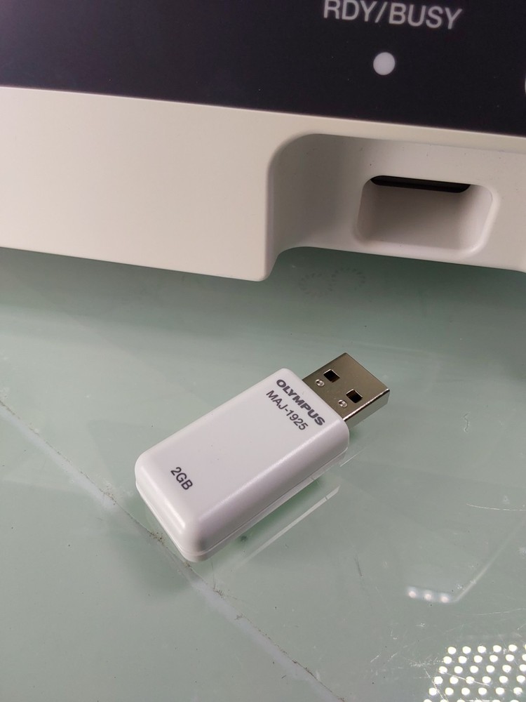 Olympus CV-170 Video Processor & Light Source