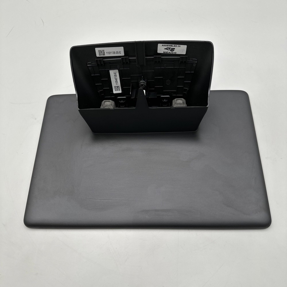 2018 Tesla Model 3 Center Display Screen OEM 1101136-00-E