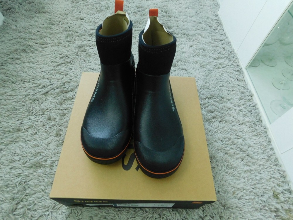 Simms Challenger 7" Deck Boot-13 Black