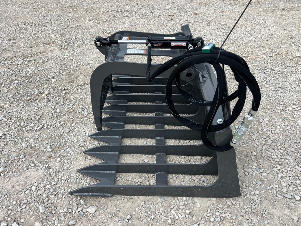 Berlon 66" Compact Tractor Root Brush Grapple Attachment Fits John Deere Loader