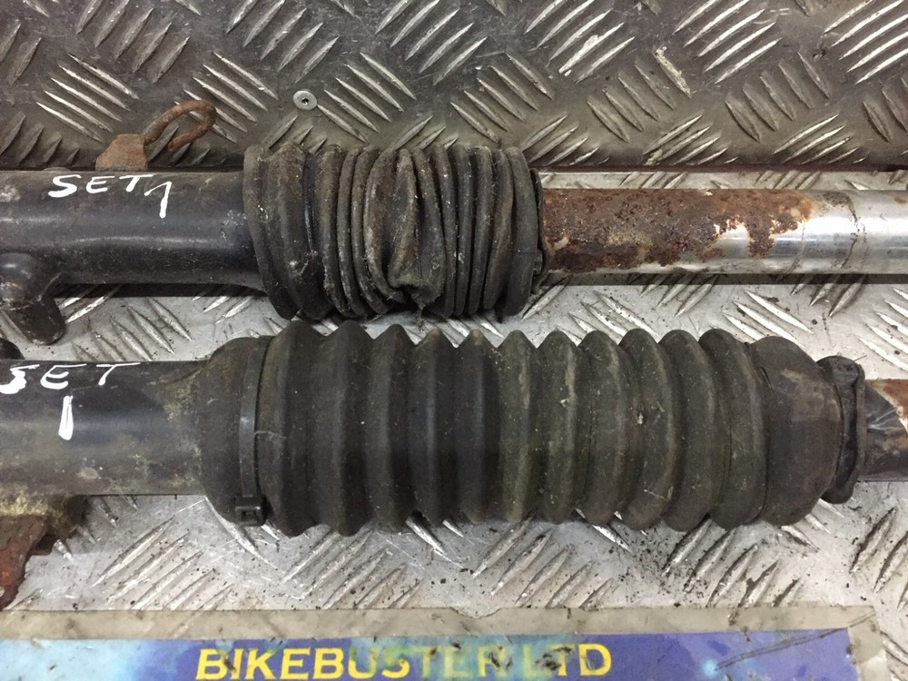 KAWASAKI GPZ305 fork legs 1988