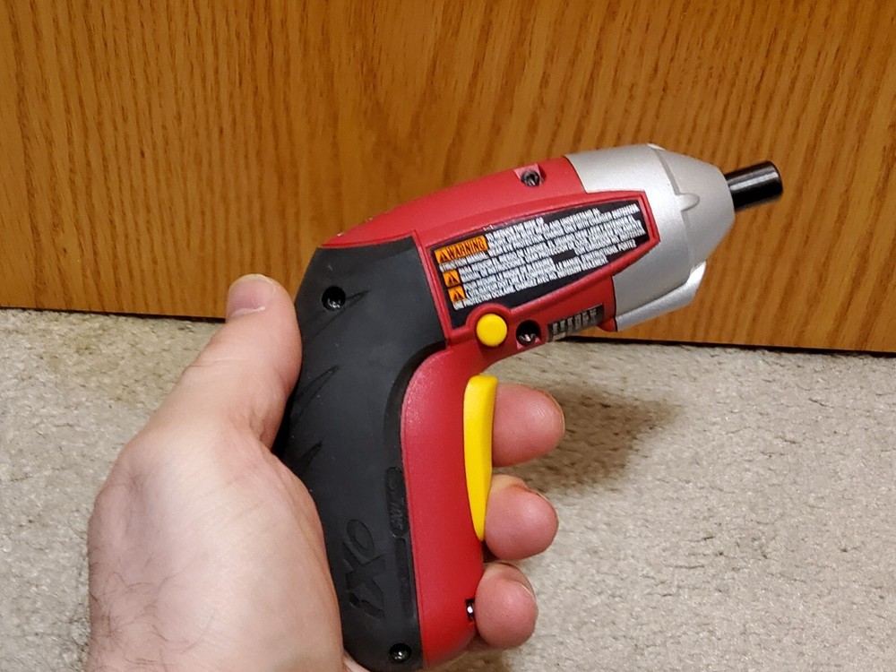 SKIL ixo2 Handheld Compact Cordless Screwdriver Smartcharge System 3.6V EUC