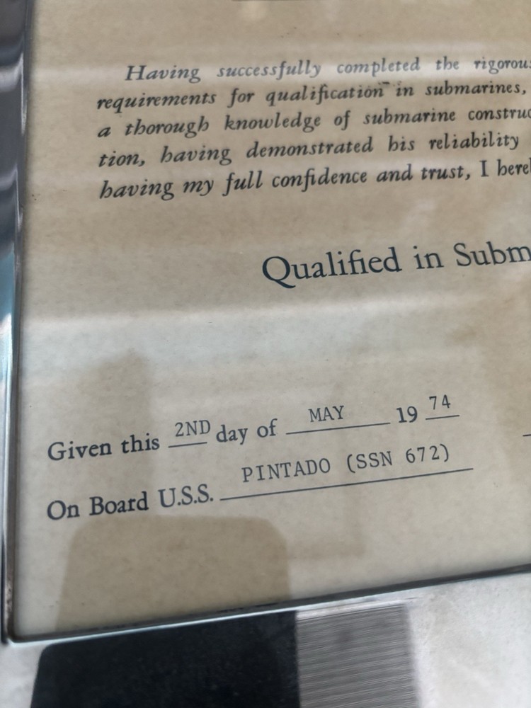 Submarine USS Pintado Qualification Certification & Mug.